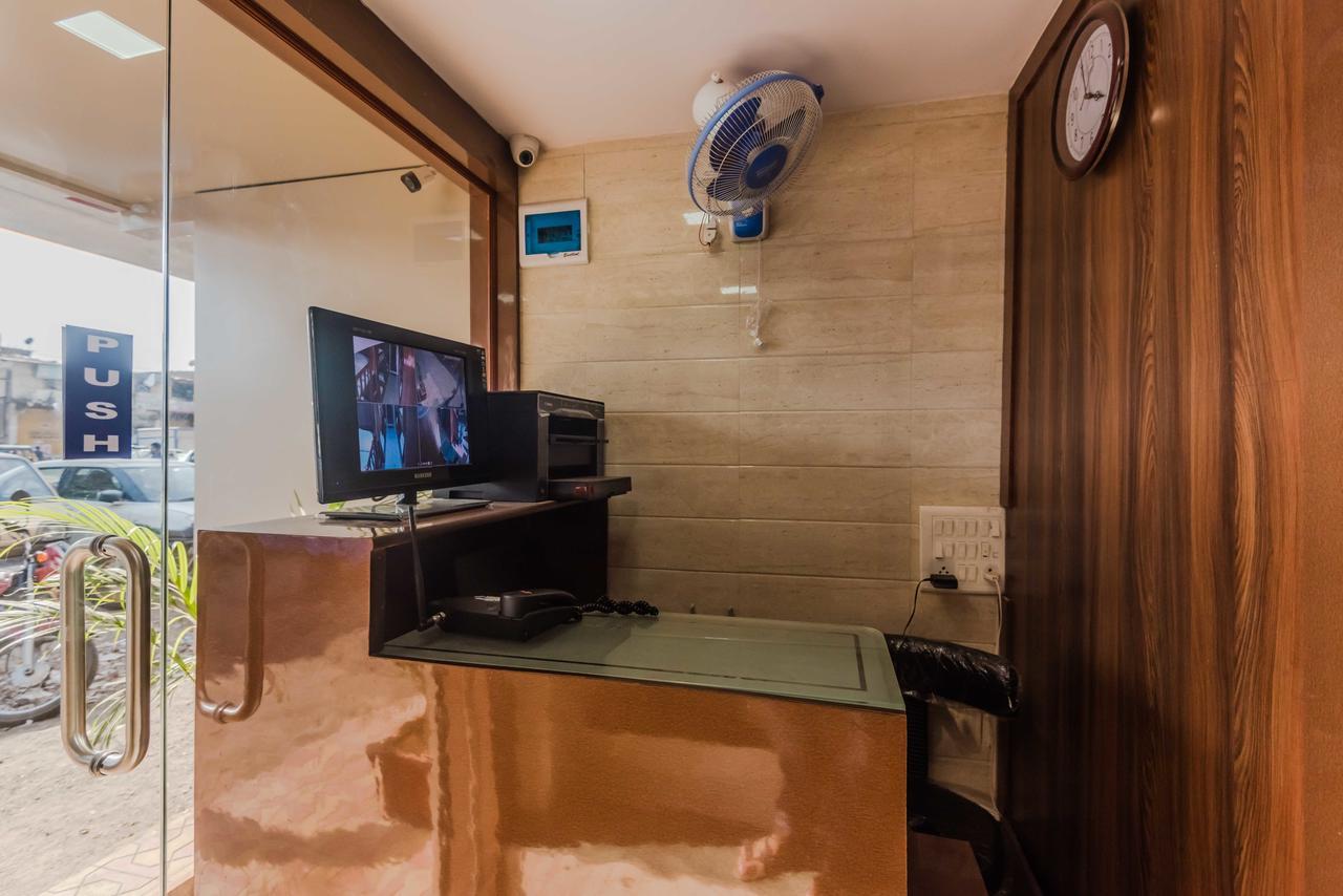 Awesome Dormitory - Men Only Mumbai Dış mekan fotoğraf