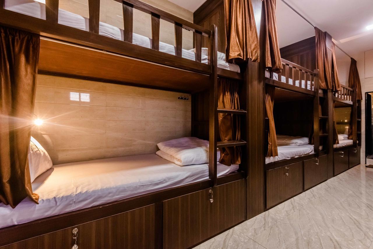 Awesome Dormitory - Men Only Mumbai Dış mekan fotoğraf
