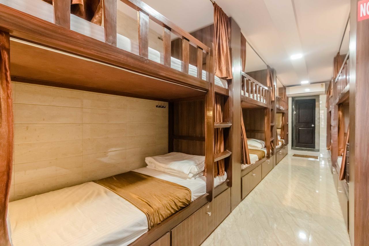 Awesome Dormitory - Men Only Mumbai Dış mekan fotoğraf