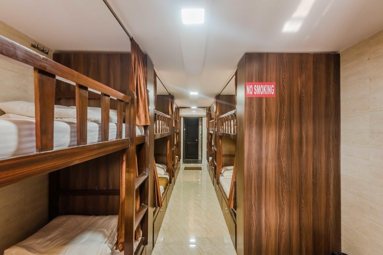 Awesome Dormitory - Men Only Mumbai Dış mekan fotoğraf